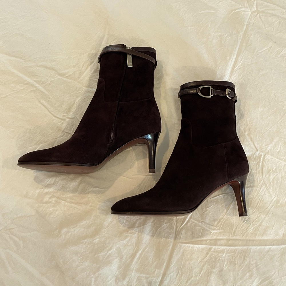 Ralph Lauren heeled booties!